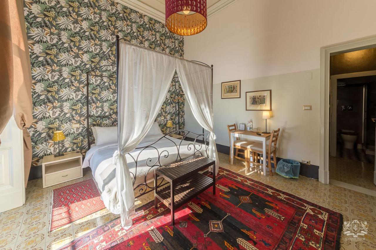 Grand Tour Design Self Check-in Bed & Breakfast 3*