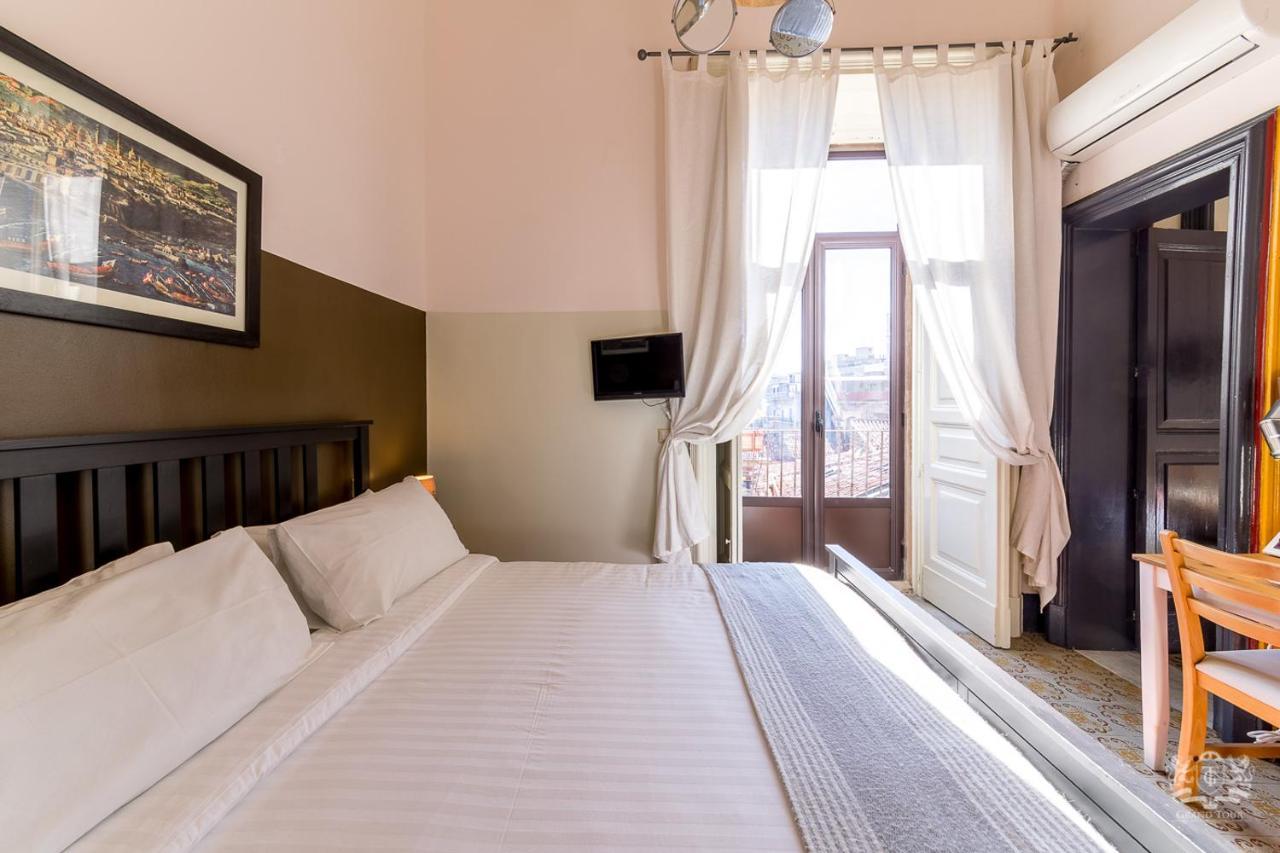 Grand Tour Design Self Check-in Bed & Breakfast